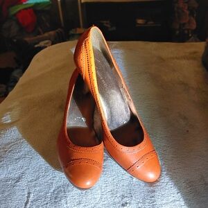 AK ANNE KLEIN WOMENS VINTAGE SHOE'S AWAKE